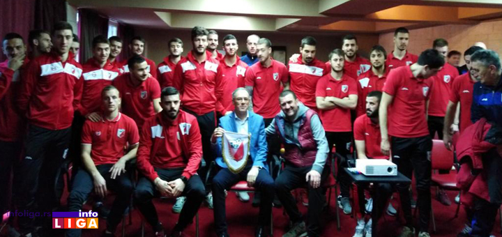 Fudbaleri Javor Matisa sa konzulom Srbije u Umagu
