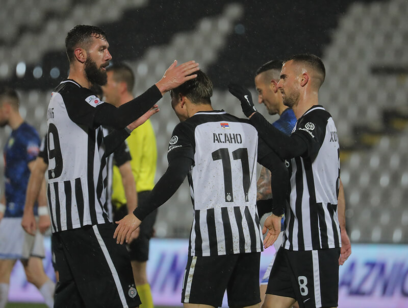 Fudbaleri Partizana se raduju posle pobede nad Zlatiborom