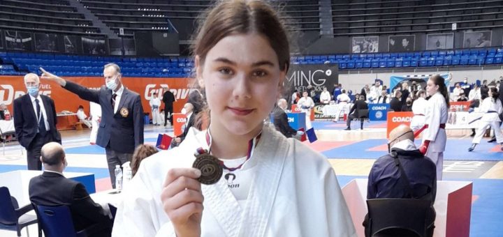 Karatistkinja medalja u Novom Beogradu