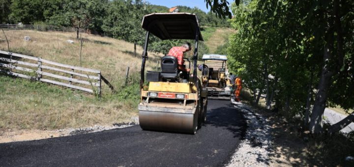 Novi asfalt u MZ Volujac