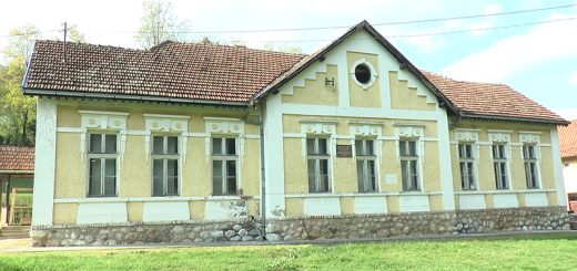 Stara škola u Rači pretvorena u Muzej ćirilice