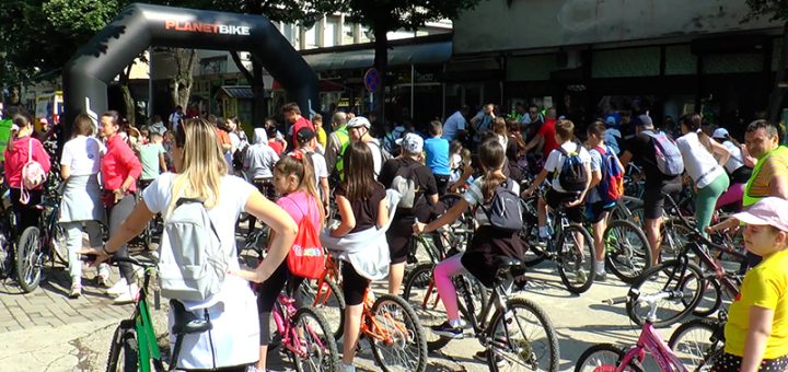 Porodična biciklijada održana u Bajinoj Bašti