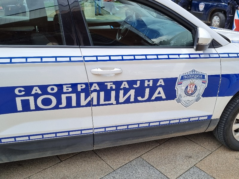 Vozilo saobracajna policija